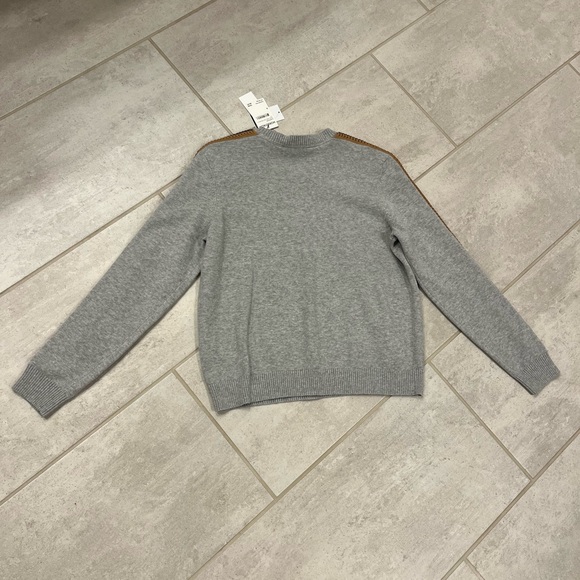 Women’s DKNY Gray Sweater with Striped Sleeves Size Small - Picture 3 of 9